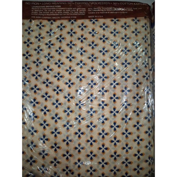 Room Concepts Twin Fitted & Flat No-Iron Sheets + Beige Pillowcases 50% Fortrel - Picture 9 of 10